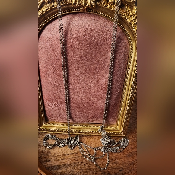 Lia Sophia Necklace - Picture 2 of 3